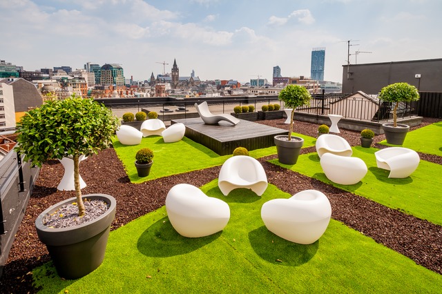 merawat-roof-garden-agar-senantiasa-hijau